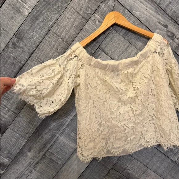 Jessica Simpson Cream Off Shoulder Lace Blouse. Boho Beachy Whimsical Fairy Core - Picture 7 of 8